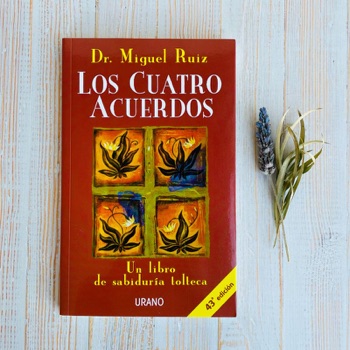 Portada Los Cuatro Acuerdos de Don Miguel Ruiz